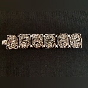 Sarah Coventry, Antique Garden, Demi-Parure bracelet, silver